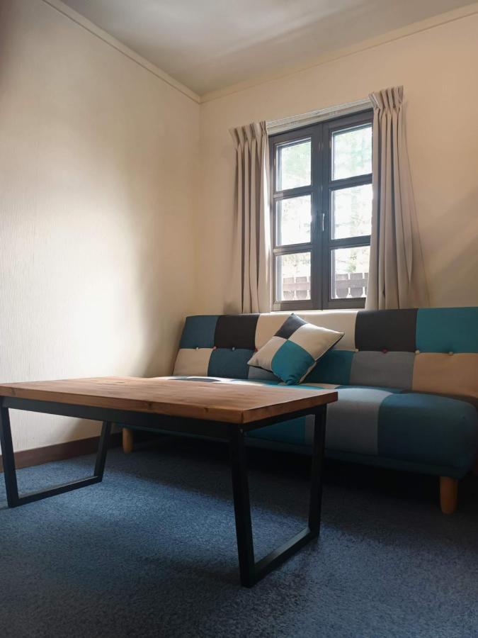 K'S House Hakuba Alps - Travelers Hostel Экстерьер фото