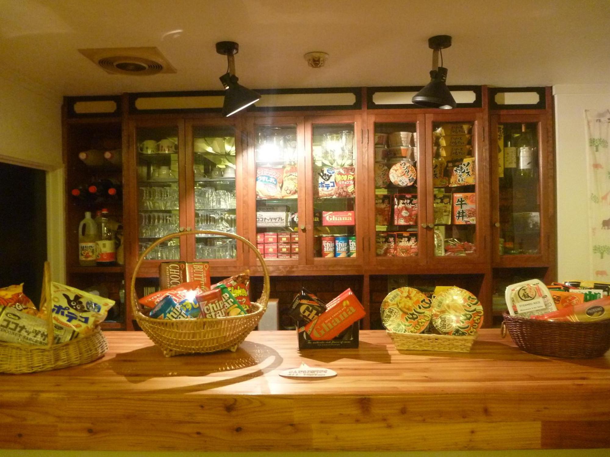 K'S House Hakuba Alps - Travelers Hostel Экстерьер фото