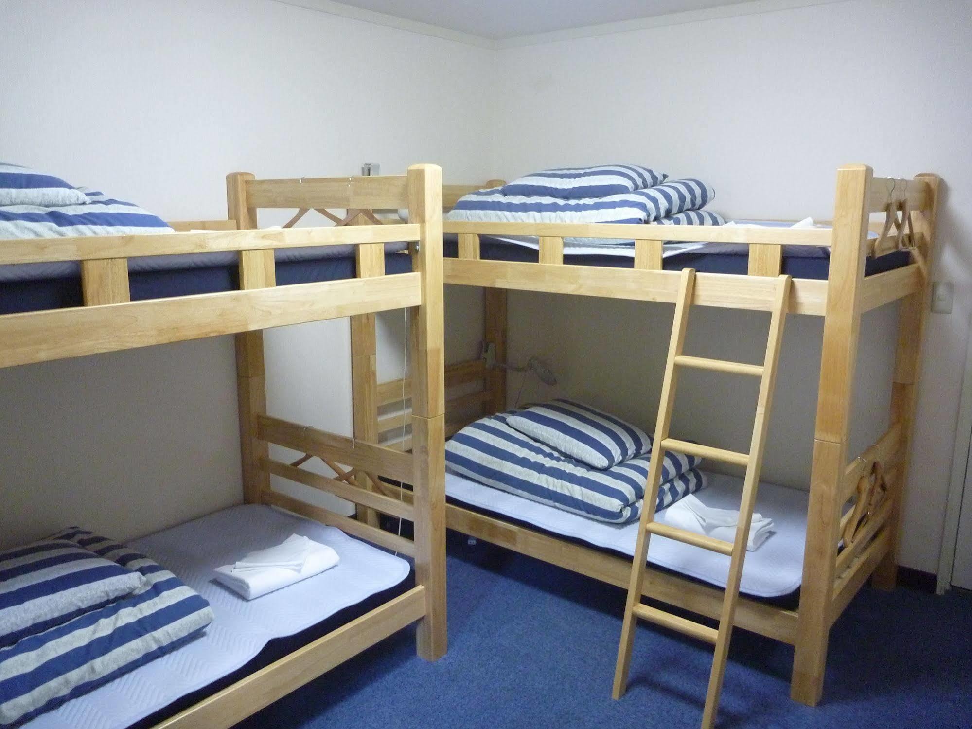 K'S House Hakuba Alps - Travelers Hostel Экстерьер фото