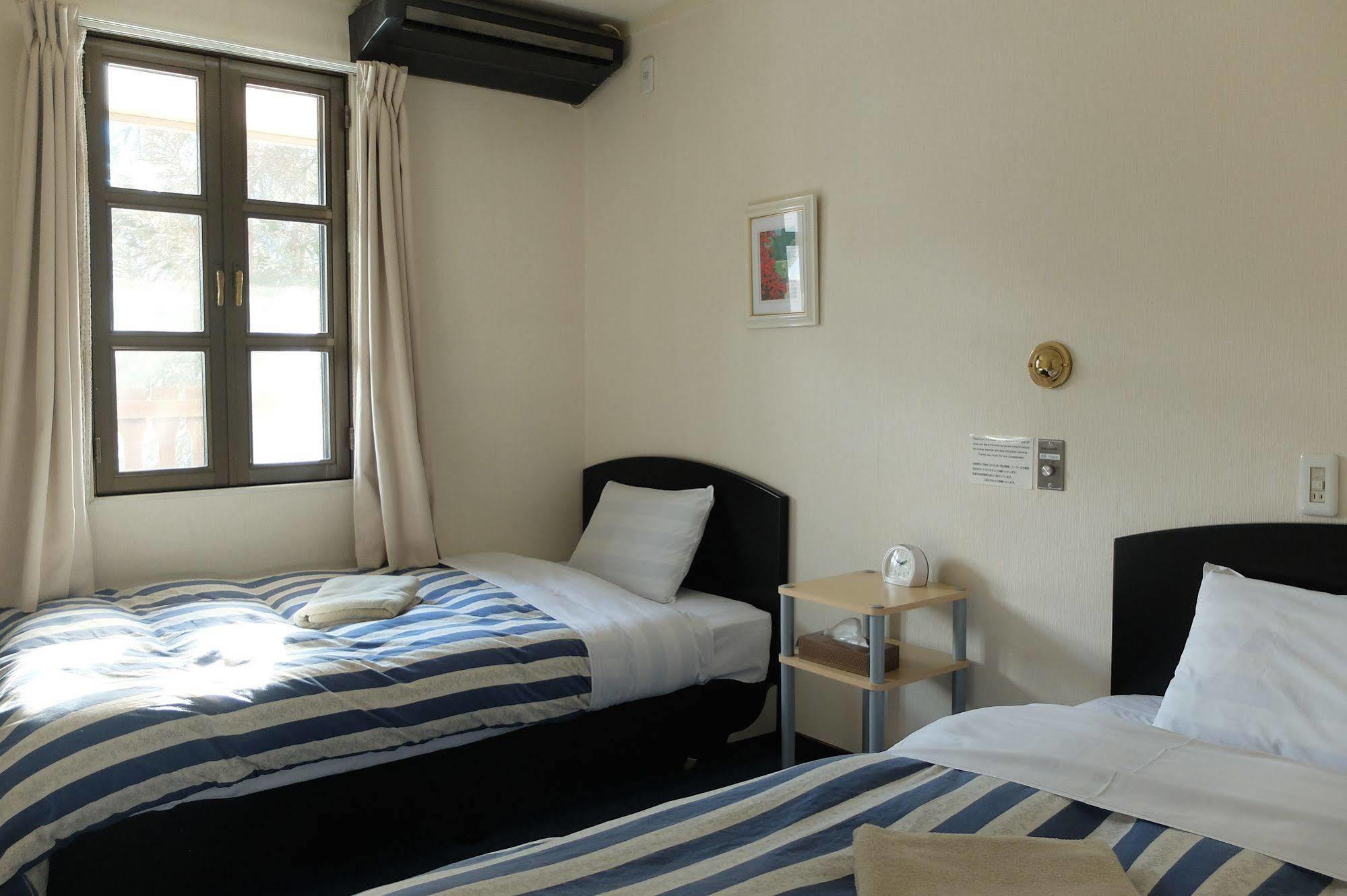 K'S House Hakuba Alps - Travelers Hostel Экстерьер фото