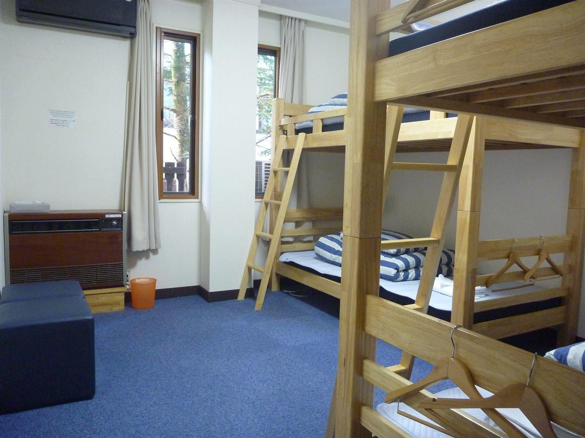 K'S House Hakuba Alps - Travelers Hostel Экстерьер фото