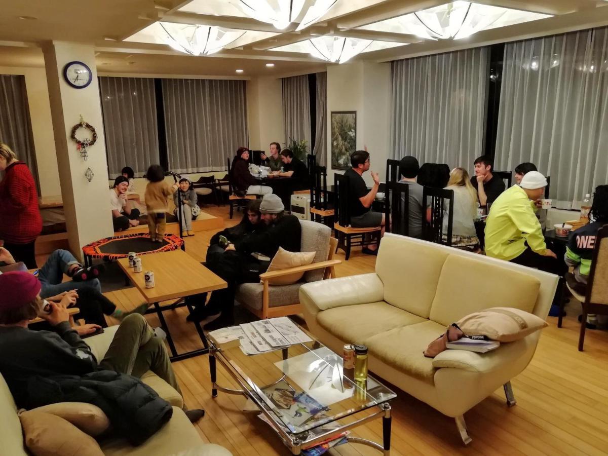 K'S House Hakuba Alps - Travelers Hostel Экстерьер фото