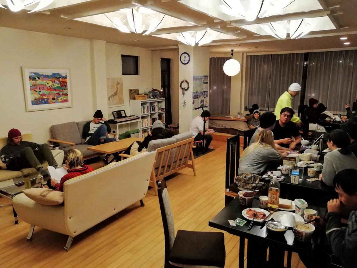 K'S House Hakuba Alps - Travelers Hostel Экстерьер фото
